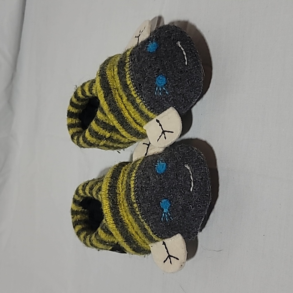 Garnet Hill Boiled Wool Bee Slippers  18-24 Months